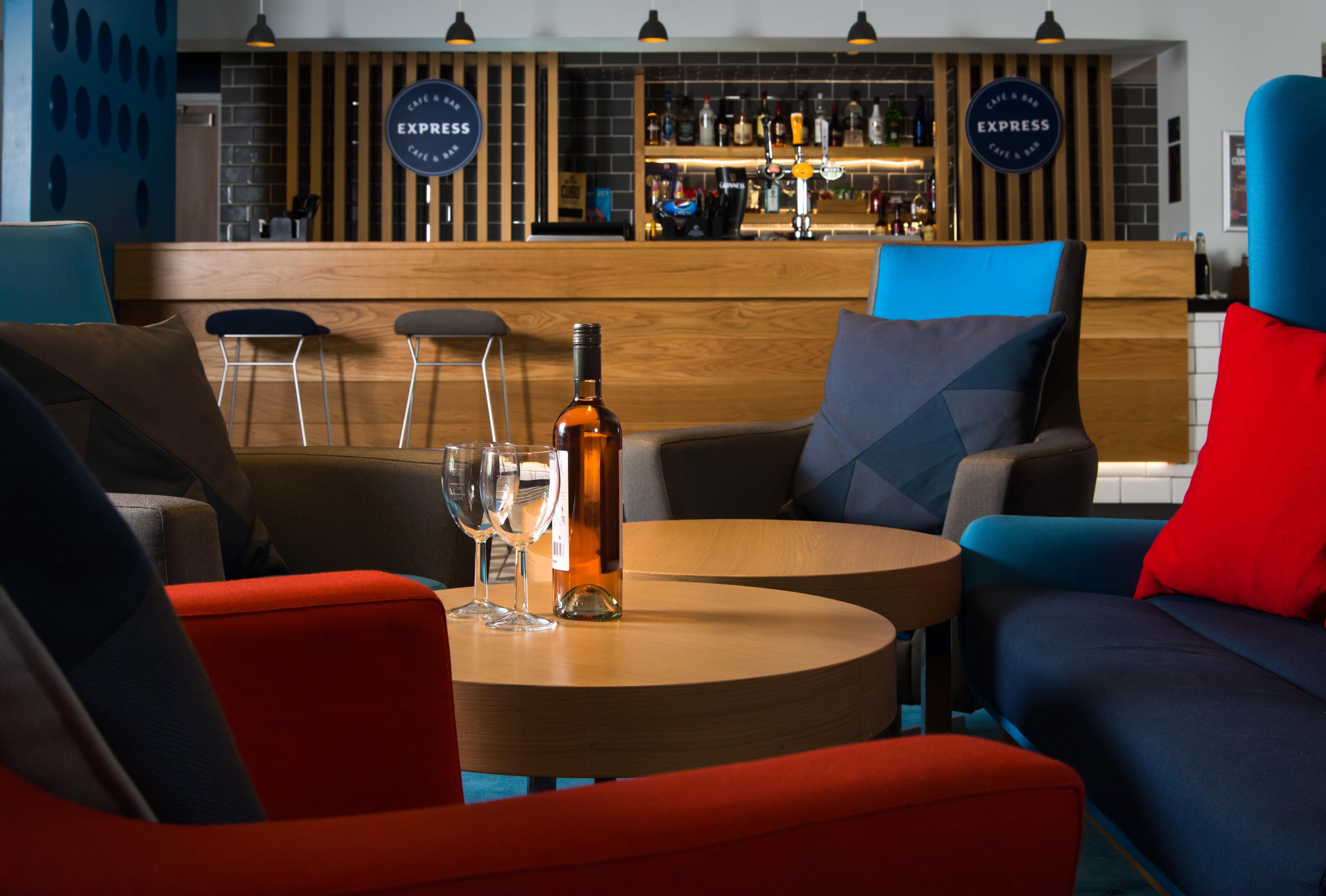 Holiday Inn Express Portsmouth - North By Ihg Εξωτερικό φωτογραφία